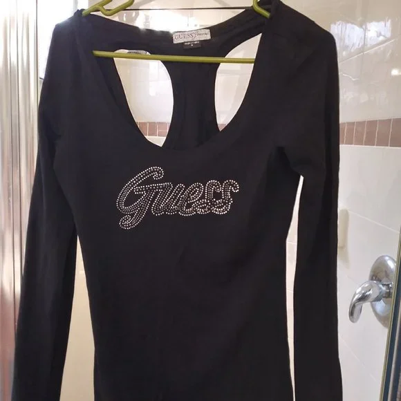 GUESS FITTED LONG SLEEVE TSHIRT - Picture 1 of 4